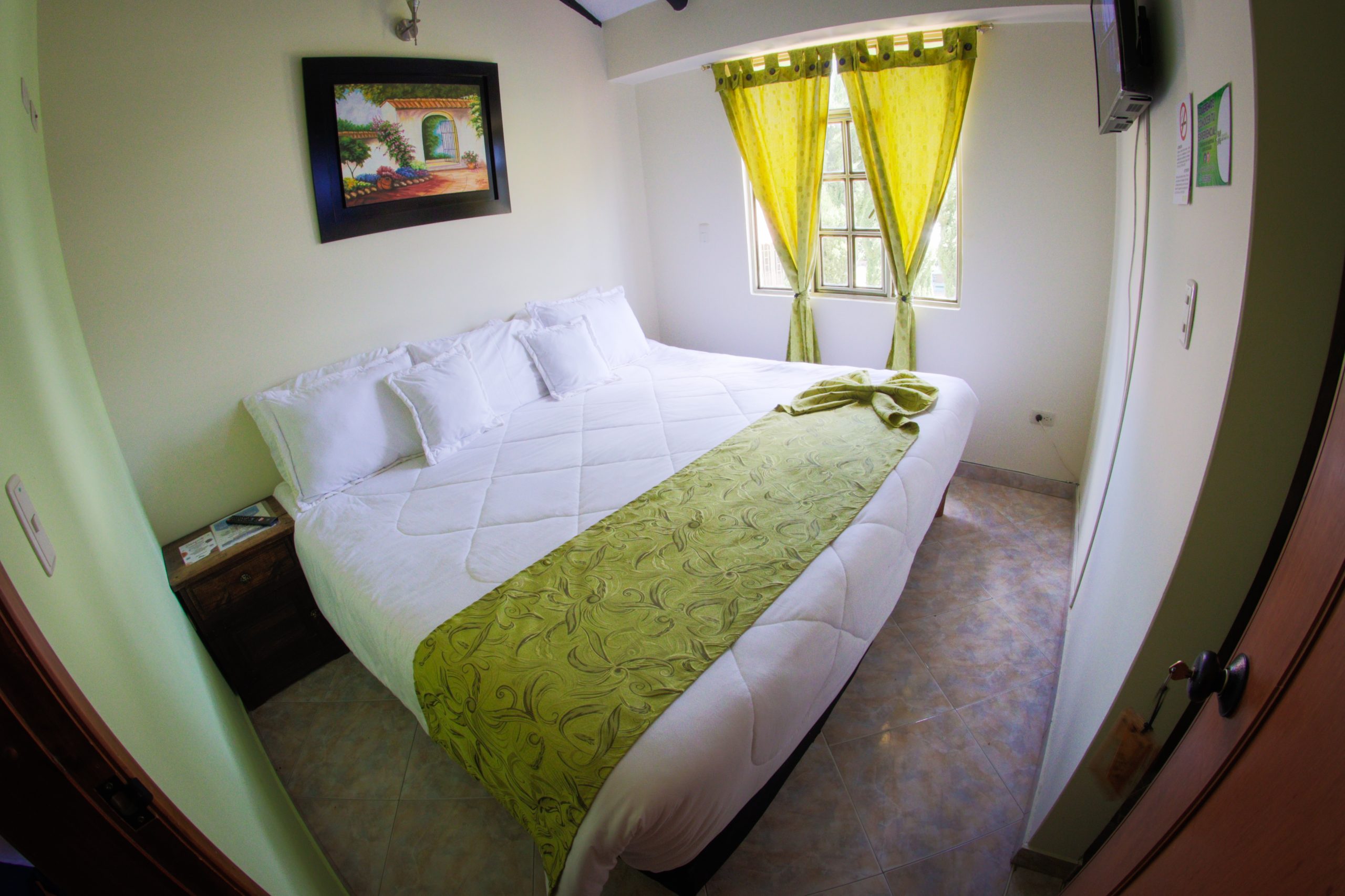 7. HABITACIONES CASA HOTEL DESCANSO REAL